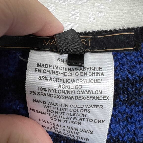 MaxSport tribal Aztec geometric open-front poncho - Picture 8 of 9